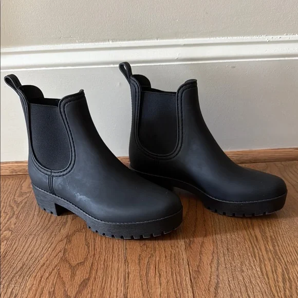 JEFFREY CAMPBELL Cloudy Black Matte Platform Chelsea Size 8US Waterproof Boots - Picture 1 of 11